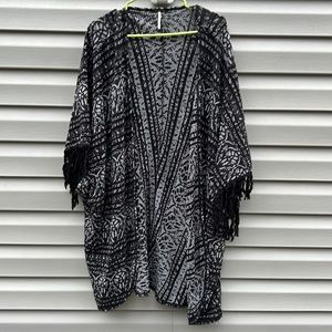 Free People Black and White Patterned Open-Front Women’s Sweater Kimono
